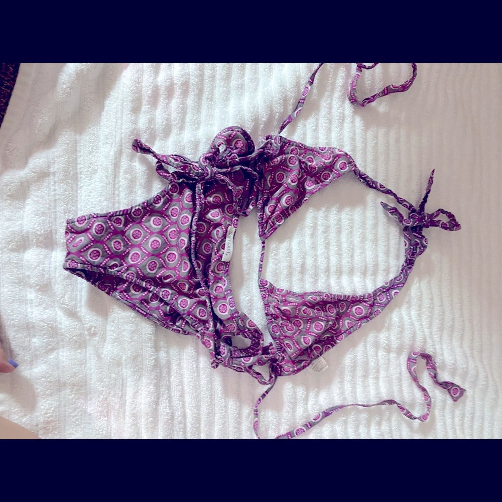 Cotton bikini button design